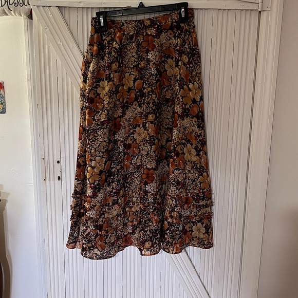 Coldwater creek fall floral skirt size petite small - Picture 7 of 7
